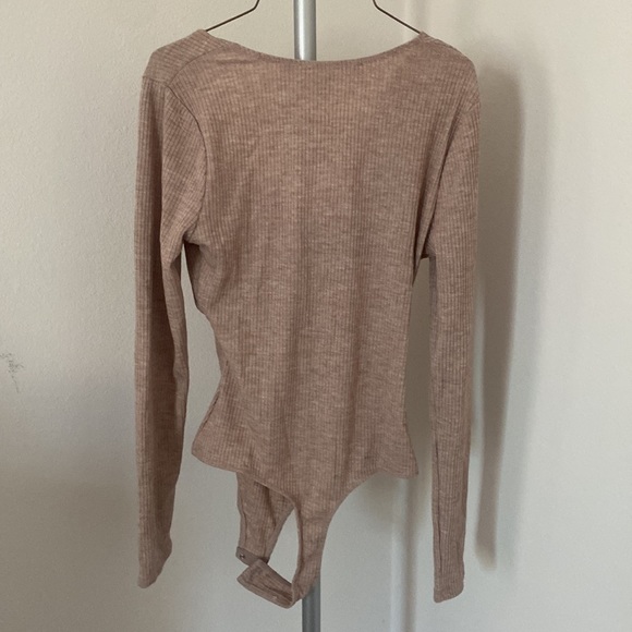 ASTR Bodysuit S - Picture 2 of 2